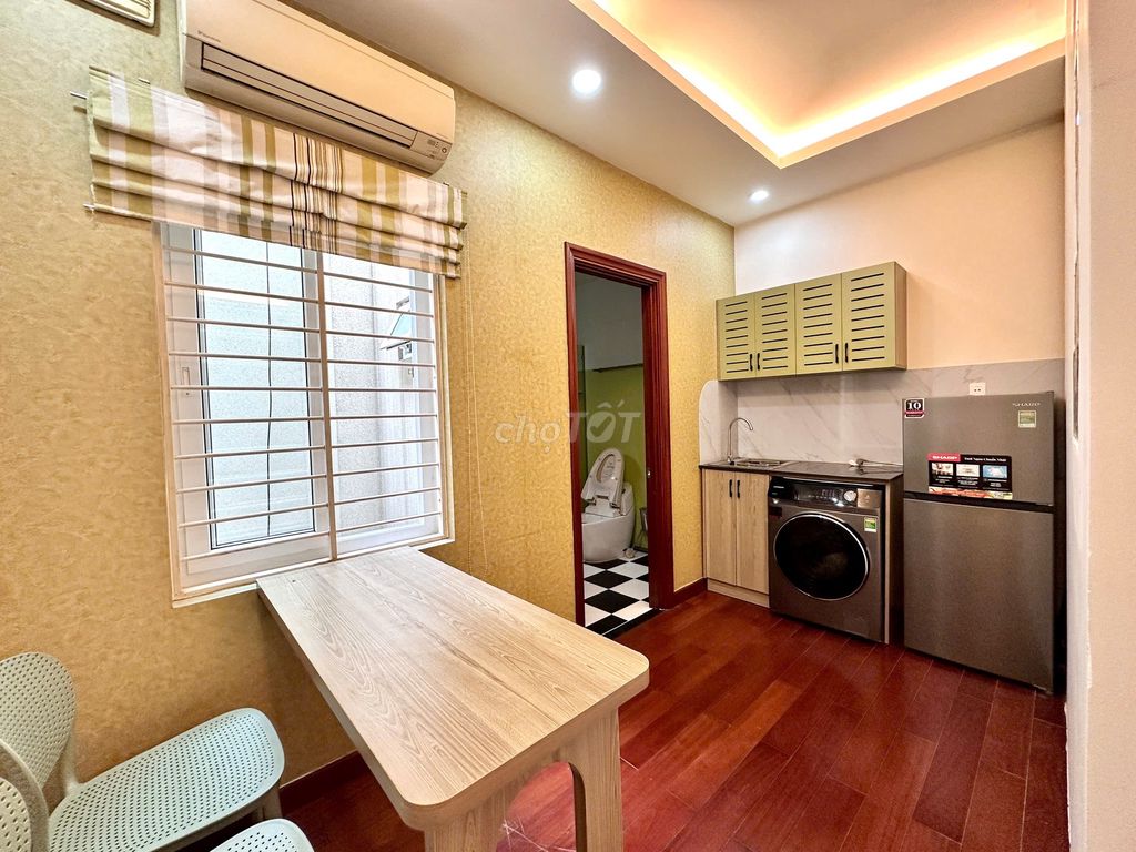 The new 100 percent super-priced kitchen room. Xóm Vôi County 5 has elevators.