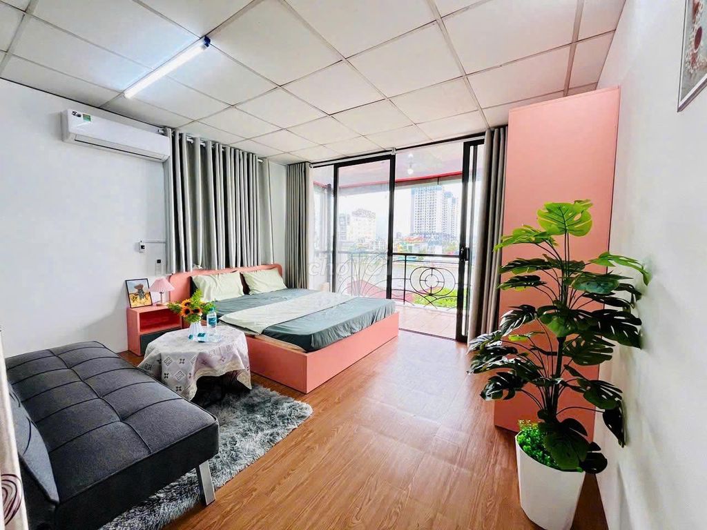 High Room, Tôn Thất Thuyết District 4 soft bid Full interior 35 m2 big balcony