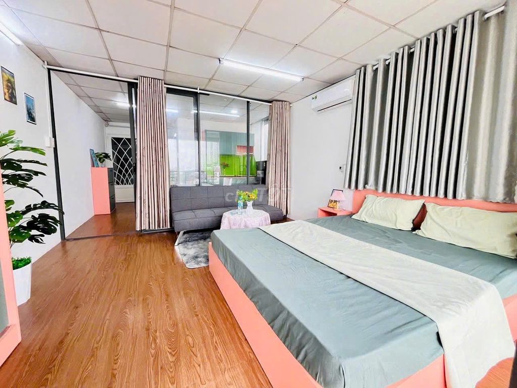 High Room, Tôn Thất Thuyết District 4 soft bid Full interior 35 m2 big balcony