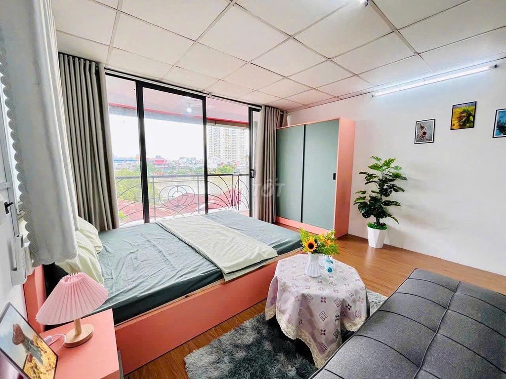 High Room, Tôn Thất Thuyết District 4 soft bid Full interior 35 m2 big balcony