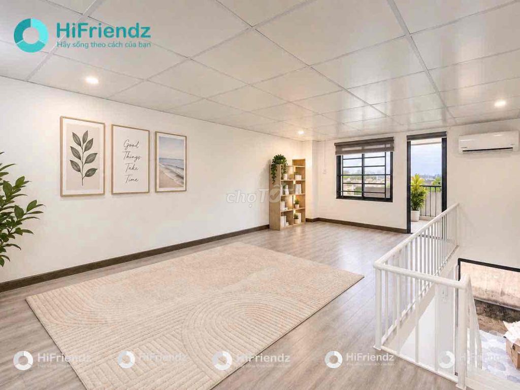 1 Land 1st floor balcony