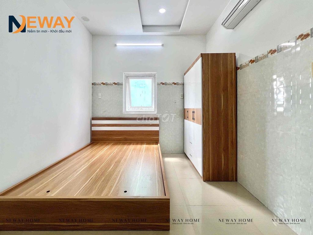 opening a newly built boarding room near the corner of a cloud