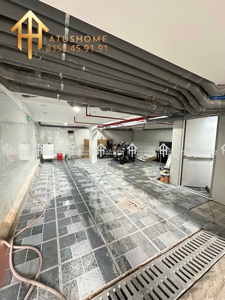 The Full Seven Service Department. The new elevator is 100%.