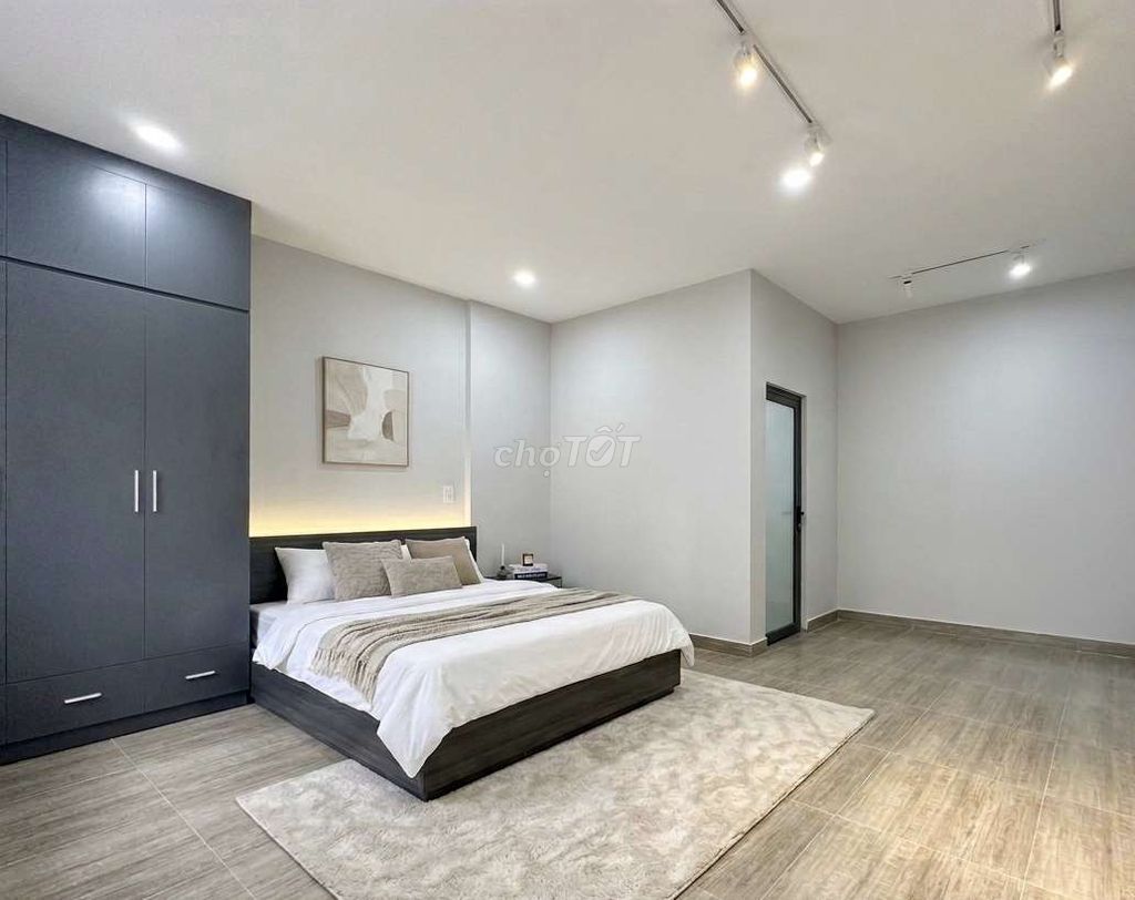 A balcony studio full interior
