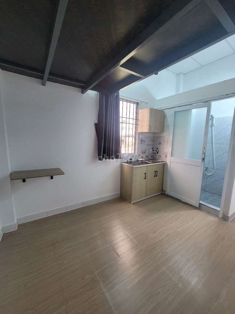 The new suite is 100% New Year's, a mile from the University of Business.