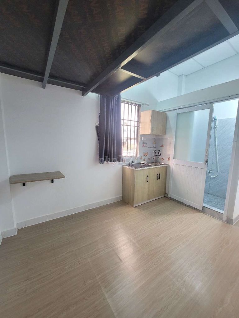 The new suite is 100% New Year's, a mile from the University of Business.