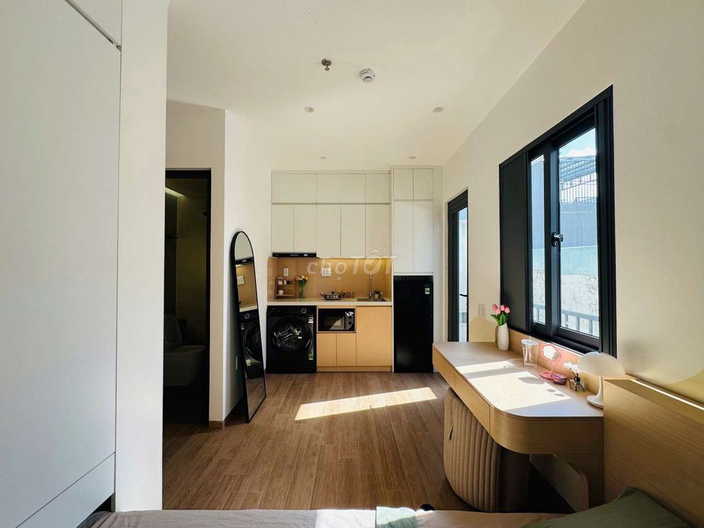 studio full interior
