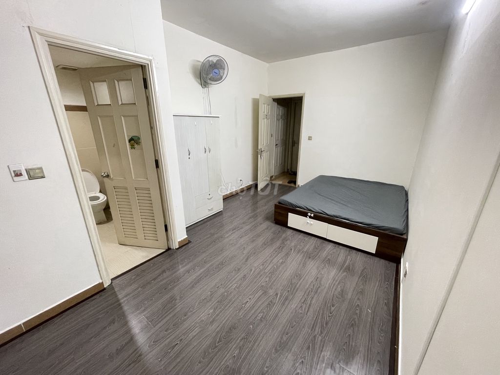 German City Room 7