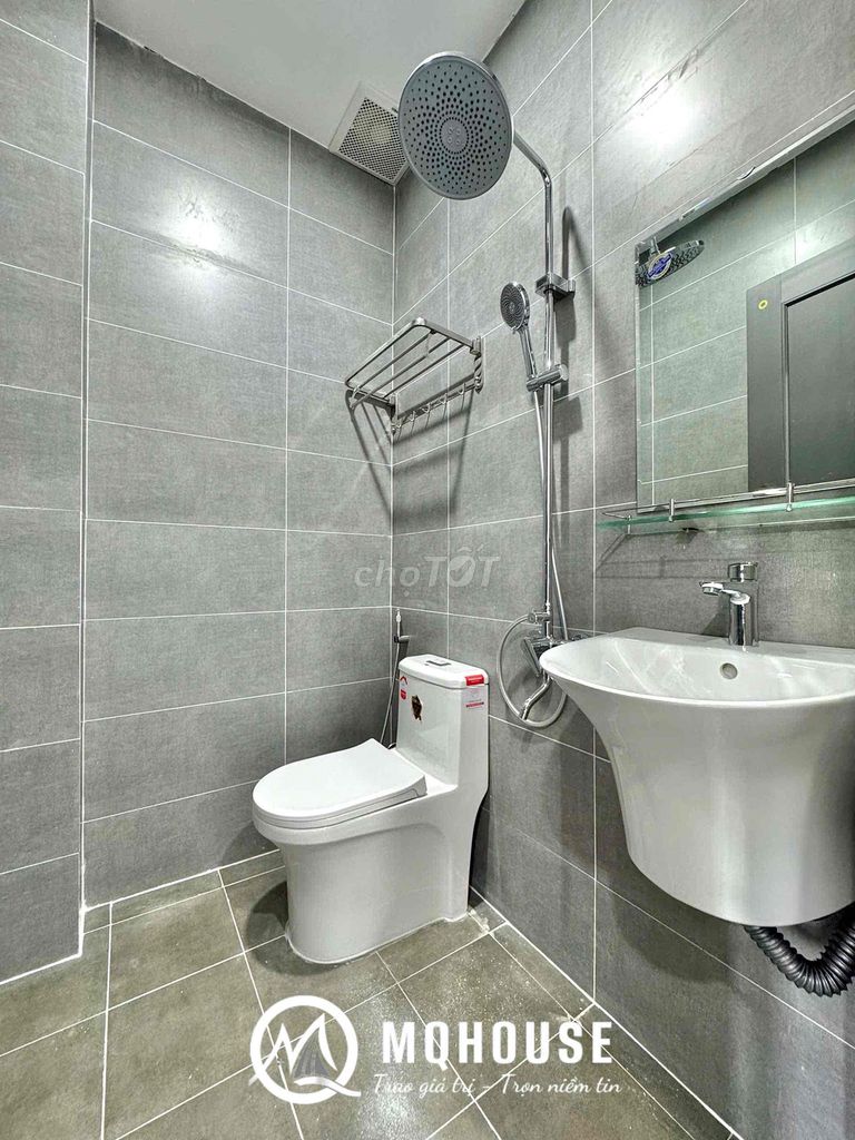 New interior suite with a front elevator on Bình Long.