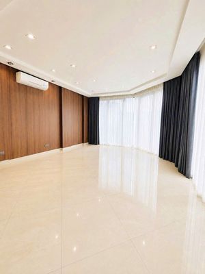 Top of the two-sided corner. - Đặng Văn Ngữ, 137 14, bedroom - 4 floors, 5.6 x20 meters.