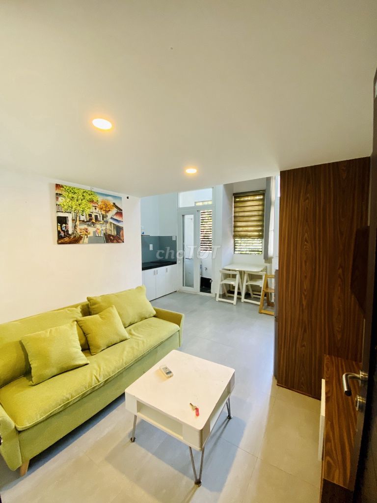 Duprix Full Underprivileged interior, mini balcony, District 7 elevator.