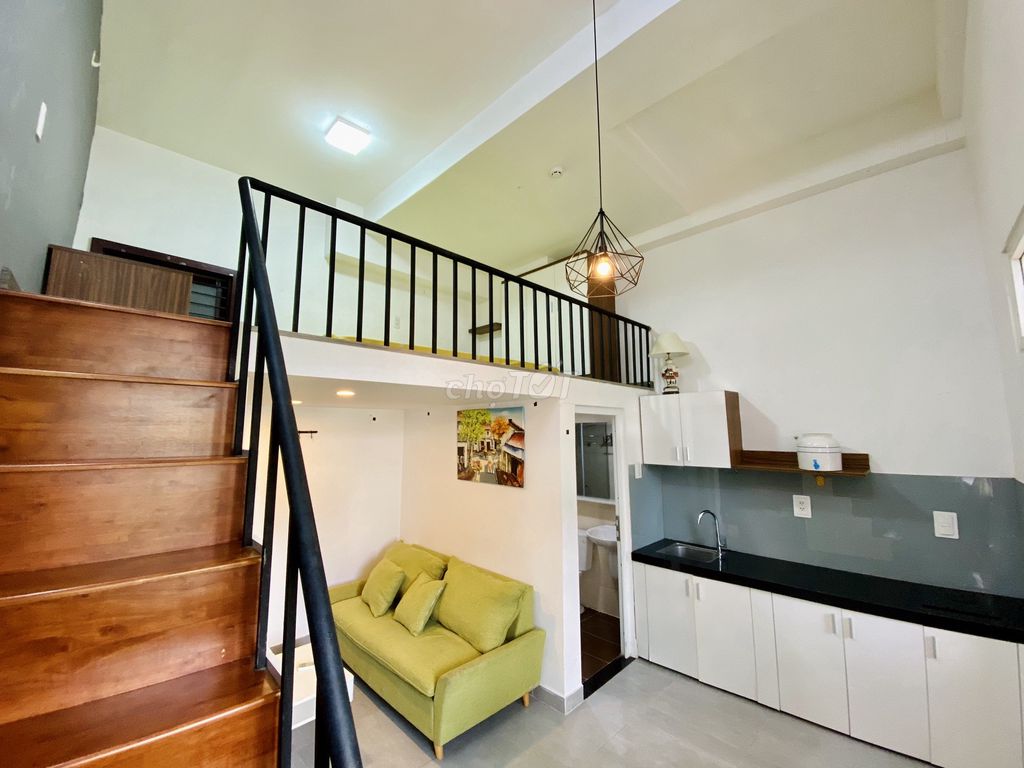 Duprix Full Underprivileged interior, mini balcony, District 7 elevator.
