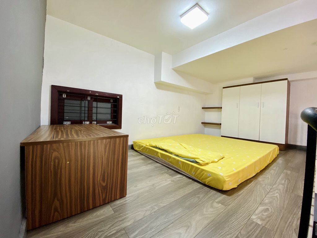 Duprix Full Underprivileged interior, mini balcony, District 7 elevator.
