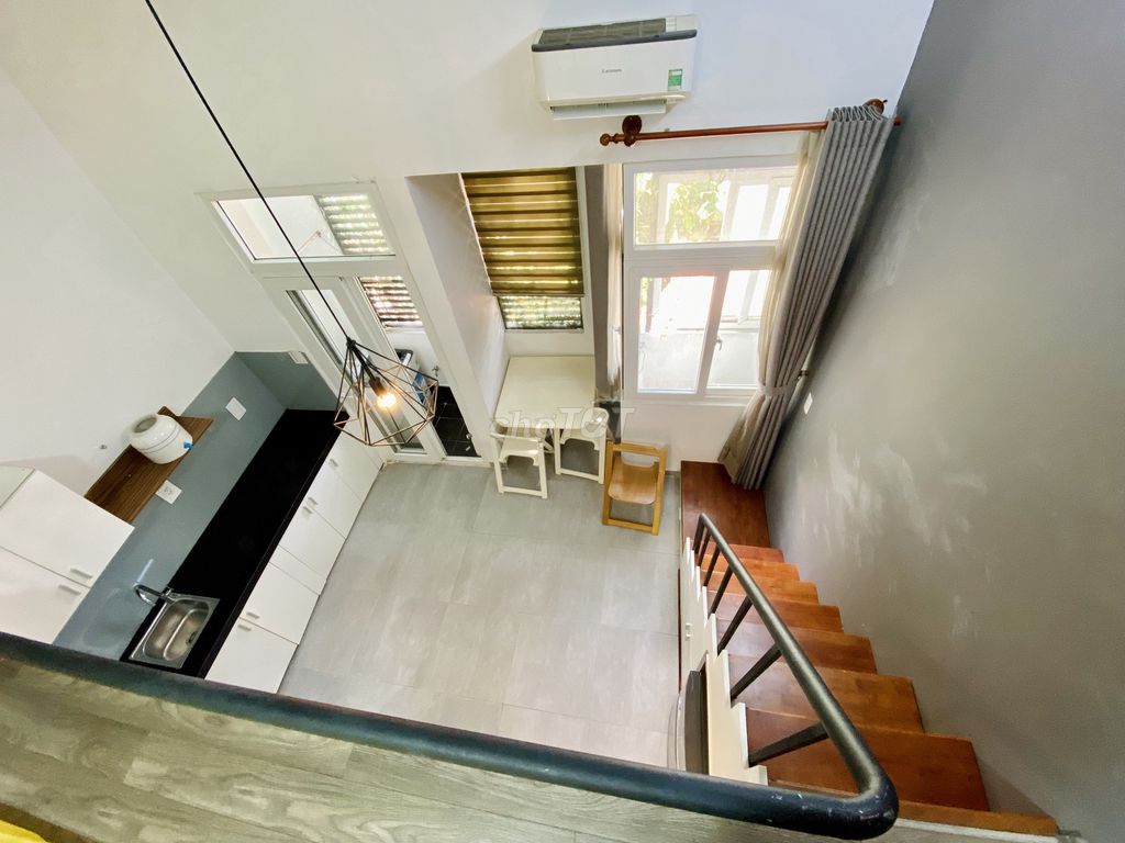 Duprix Full Underprivileged interior, mini balcony, District 7 elevator.