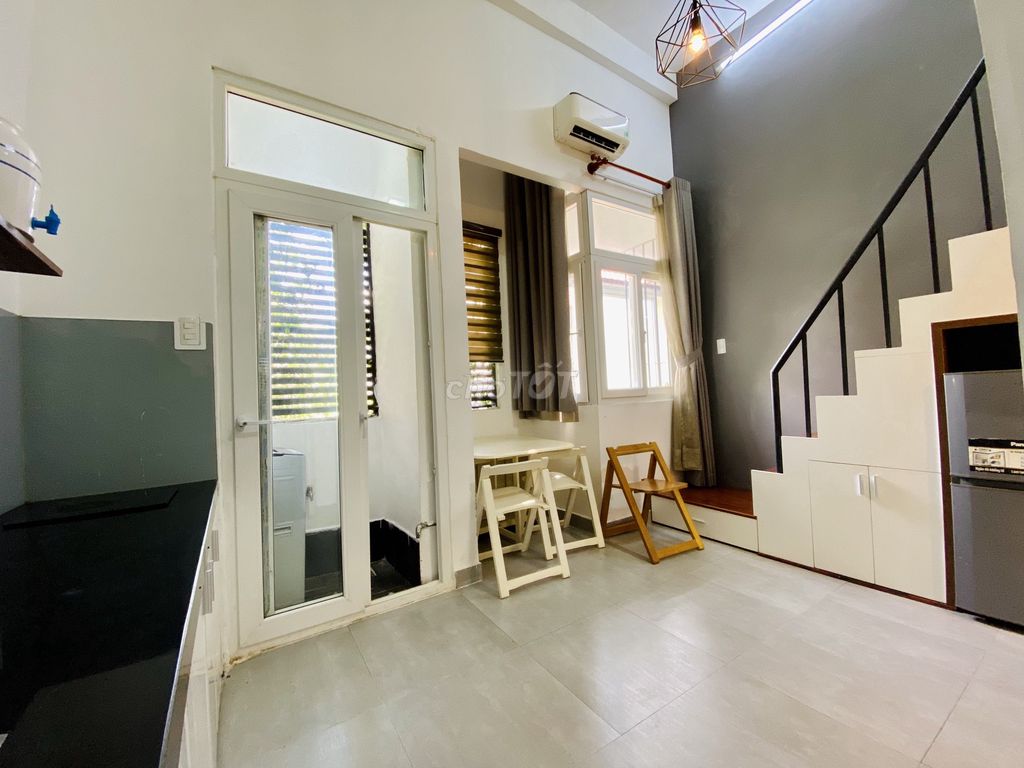 Duprix Full Underprivileged interior, mini balcony, District 7 elevator.