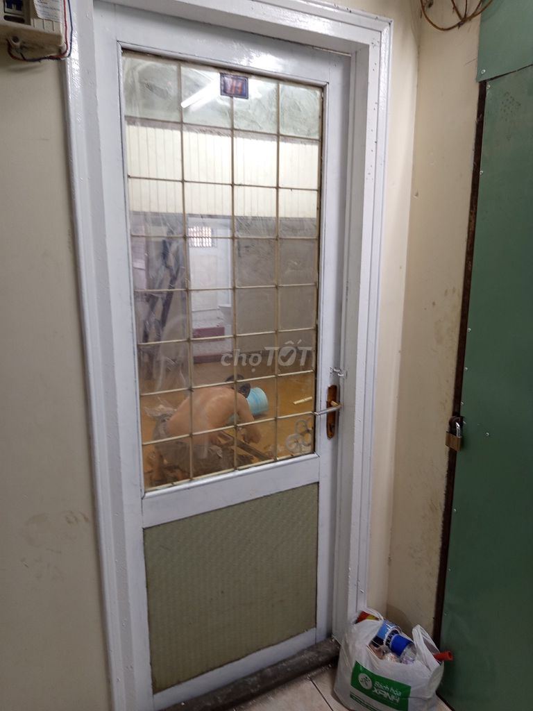 Rent room downtown District 1 (near market)