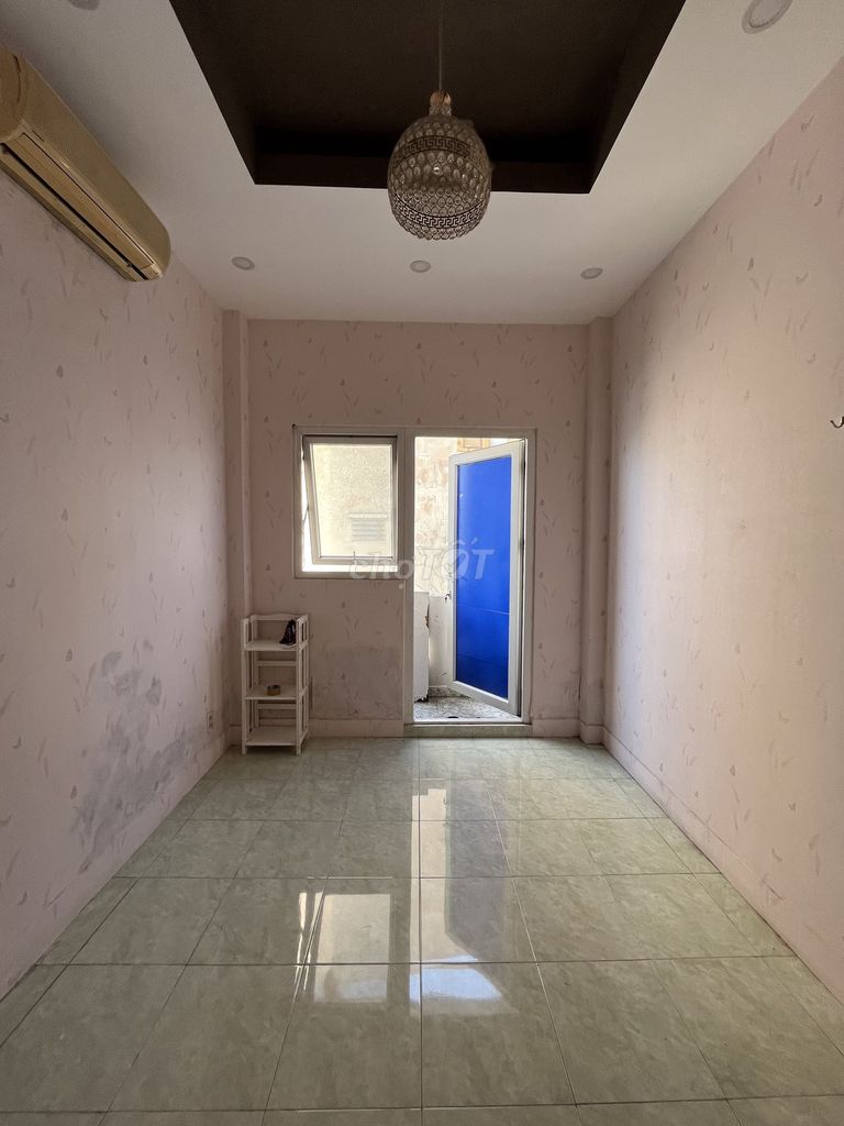 Rent, security, clean, long-term Wi-Fi, free car.