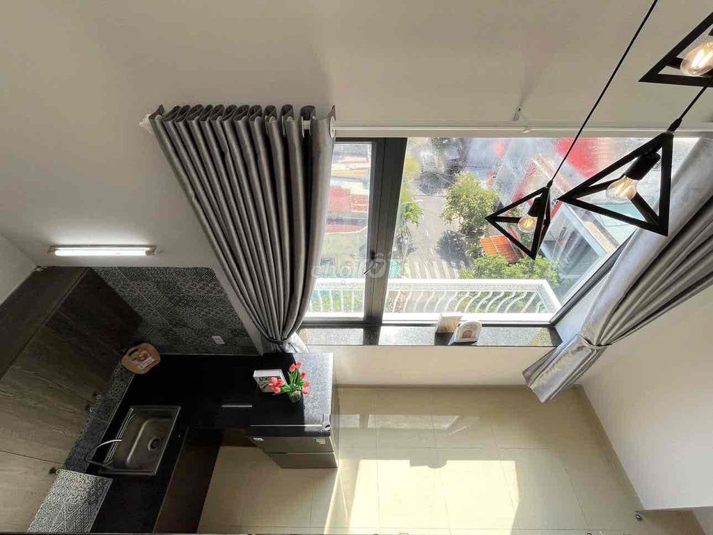 We'll have to rent a new Room. It's 100% safe. It'll be on Nguyễn Văn Cừ.