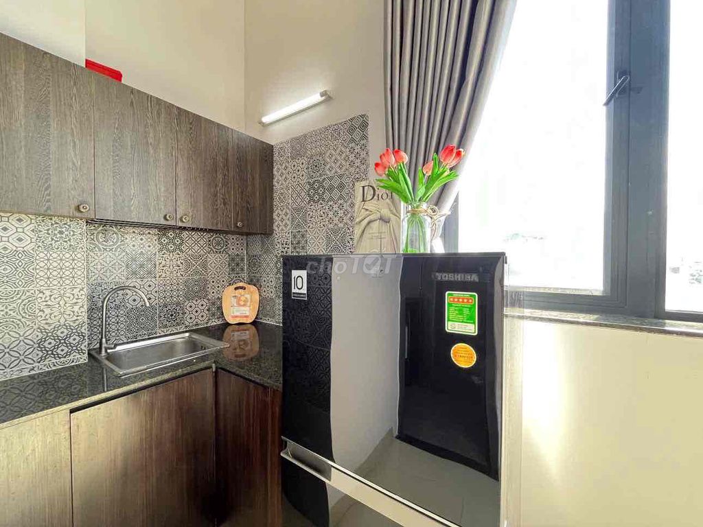 We'll have to rent a new Room. It's 100% safe. It'll be on Nguyễn Văn Cừ.