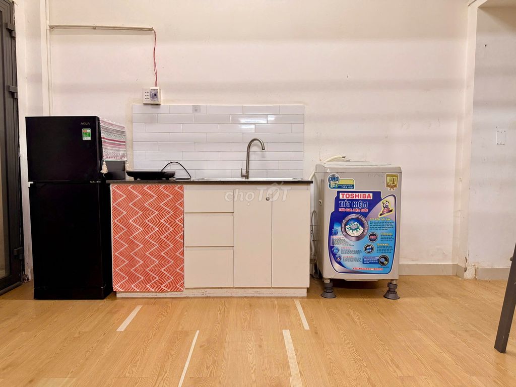 Dumex close to the wheel, wide clean, personal well-cleaning machine