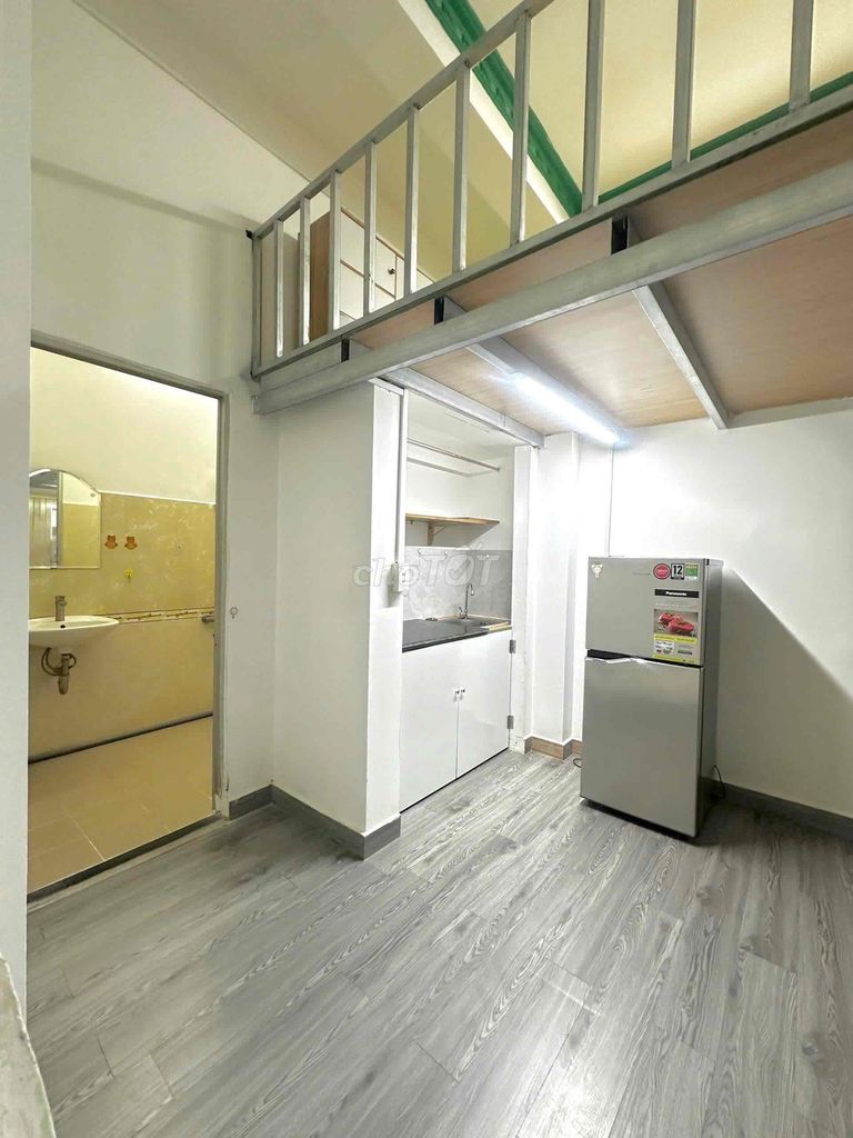 The high-priced living room near thette District 7