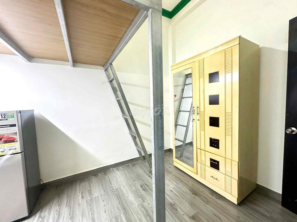 The high-priced living room near thette District 7
