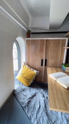 District 12 senior dorm, Central Light, Suhi