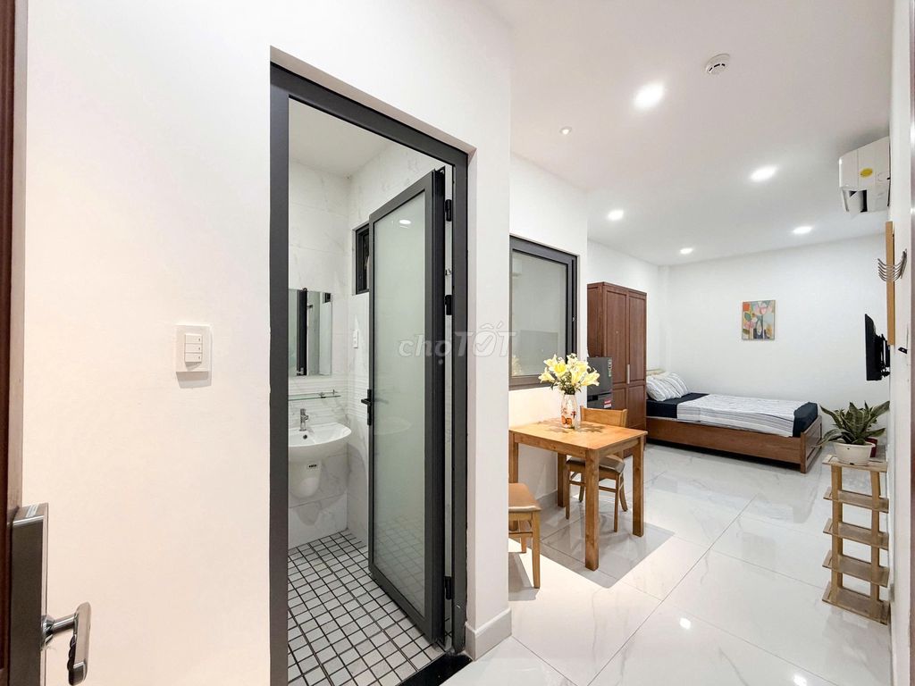 Yên Thế studio is 100% out of the airport - short-term rent.