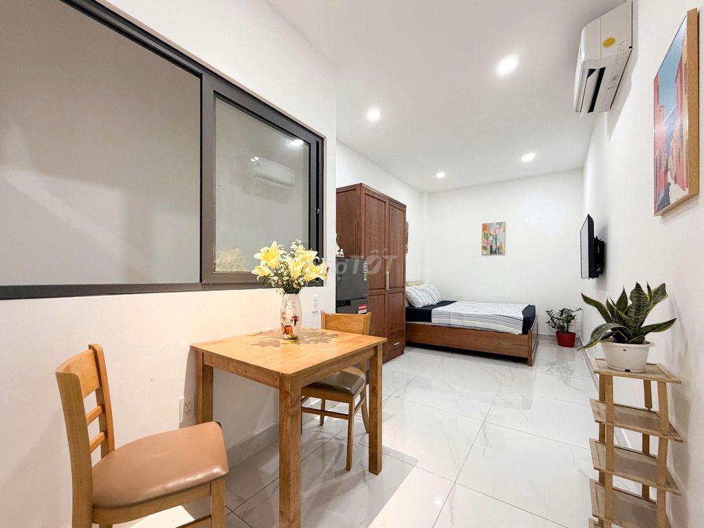 Yên Thế studio is 100% out of the airport - short-term rent.