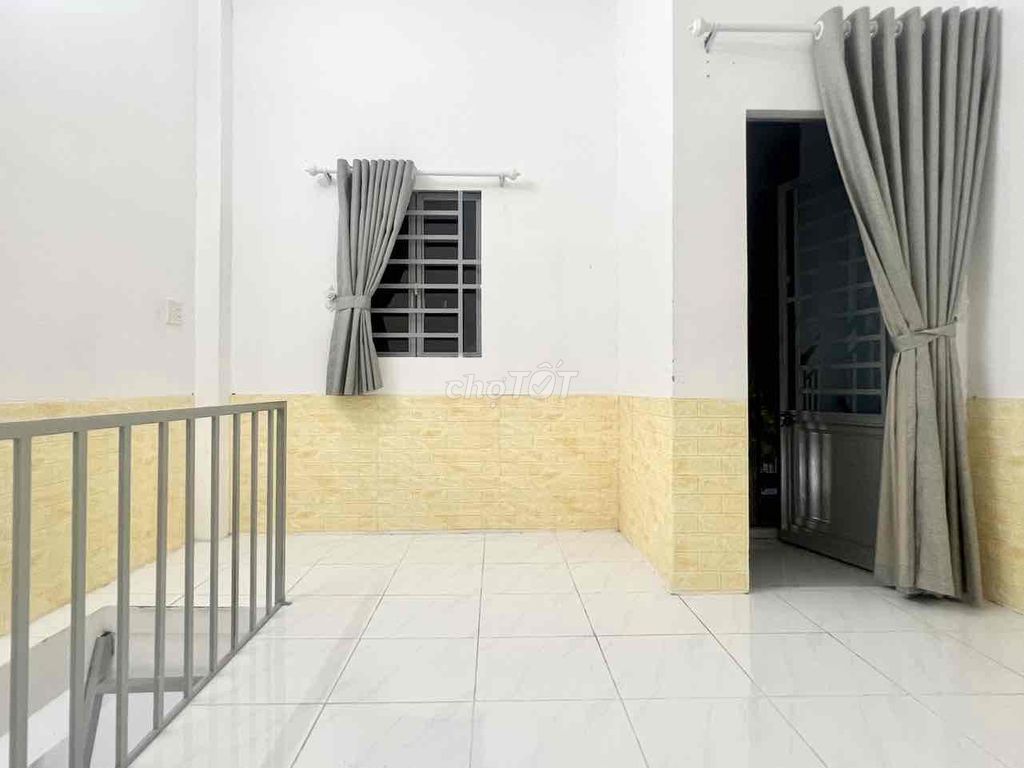 Cash Room, 110,000 one floor, Yellow Two, bank plan.