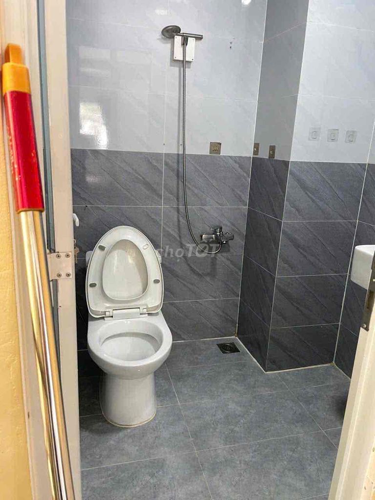 Hẻm 57 Bùi Viện secure interior, District 1