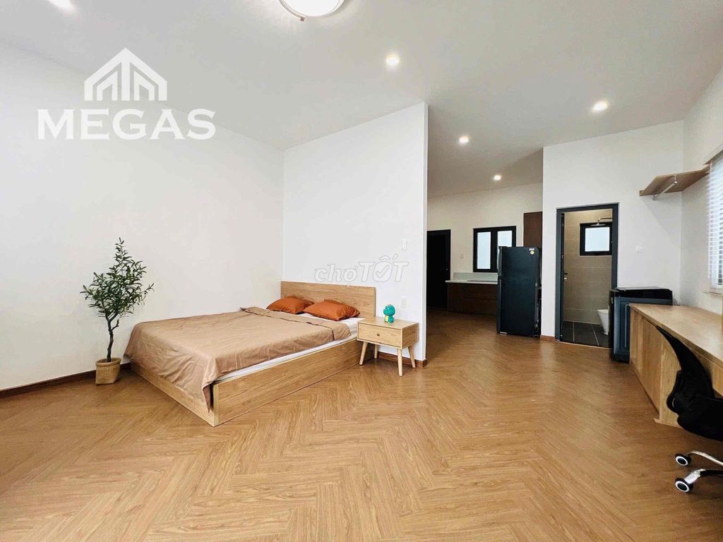 Rent the big, hot, hot, white kitchen apartment in the Bình Tân area.