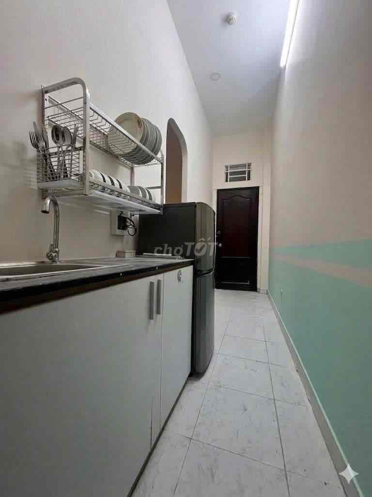 Rent a cheap room. Contact me immediately.