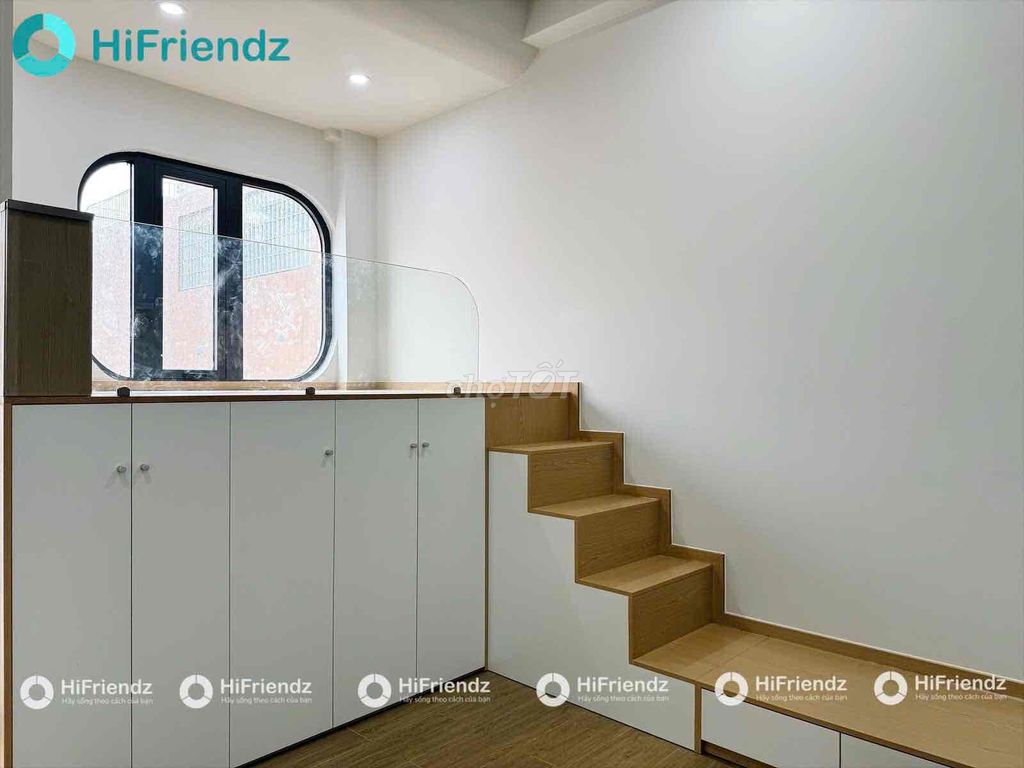 To rent RlSI have new guards to build full-class furniture