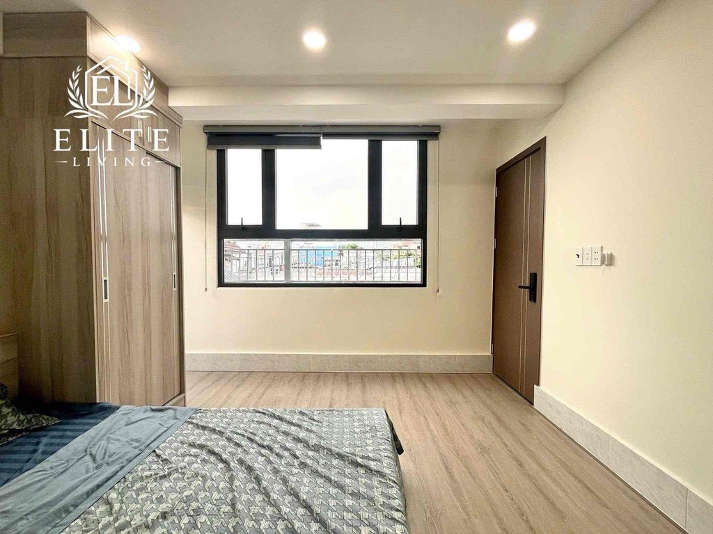 The balcony studio costs 3 X 4 X near Mai Chi, Sala