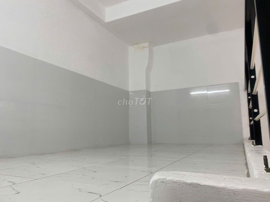 To rent a hotel with a cheap window Bình Tân