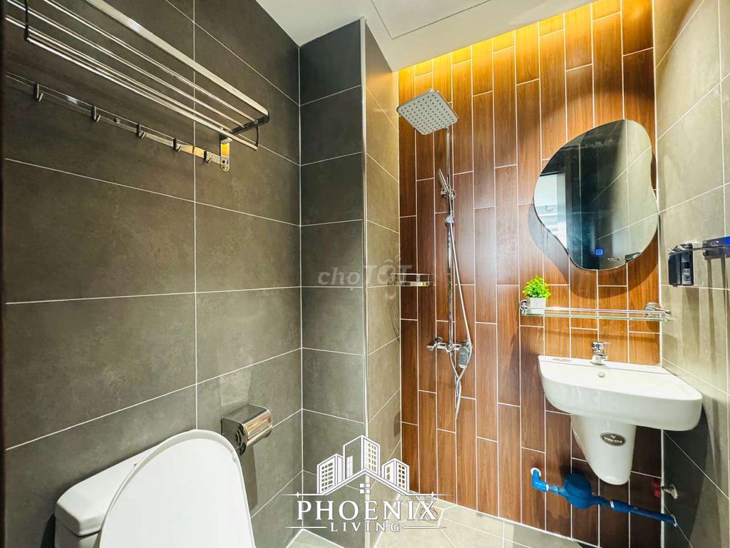 opening studio - full interior - sky window - just Lê Văn Khương
