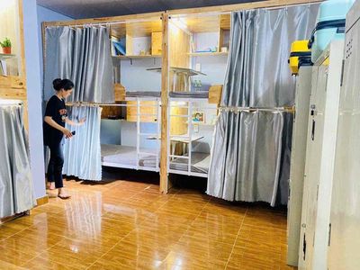 Khwand - Sleepbox Hoàng Diệu Phú Nhuận, opposite the University’s General
