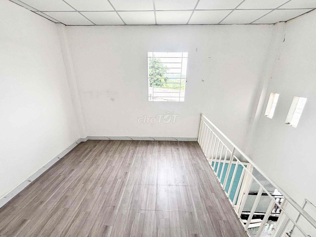 The biggest, most open, low-cost D2 room.