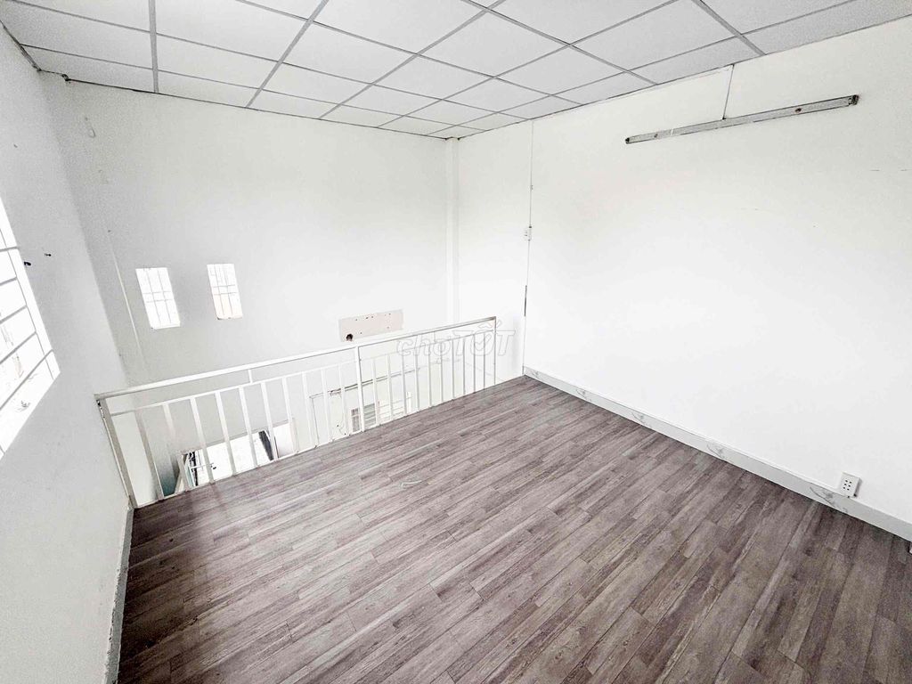 The biggest, most open, low-cost D2 room.