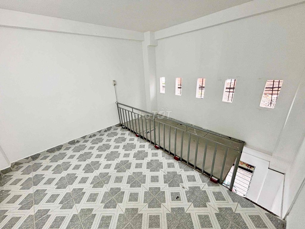 The ground room, sale of D2th.