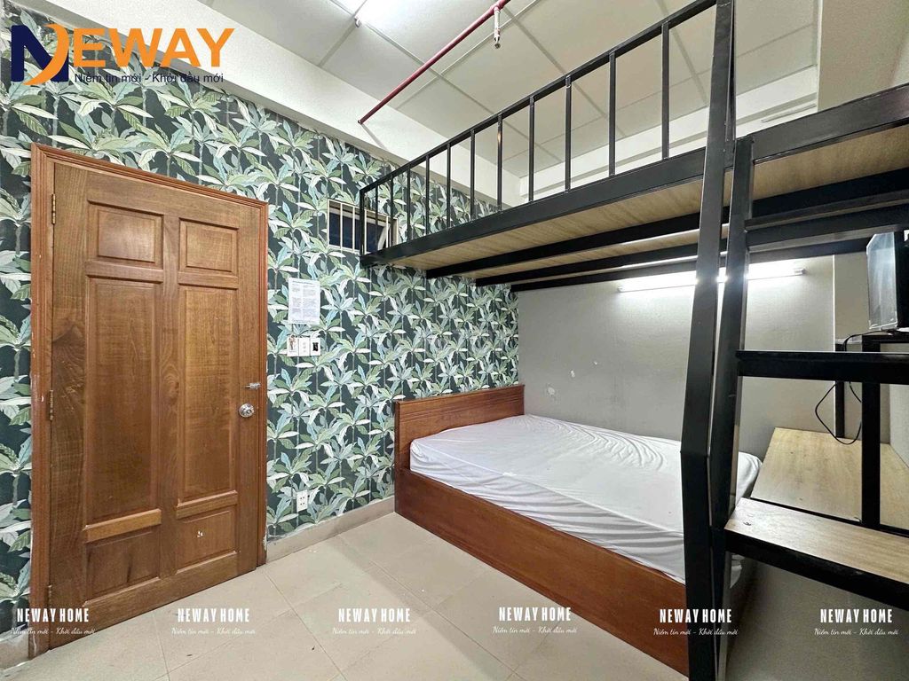 The room is located in the Constitution, which is convenient to move.