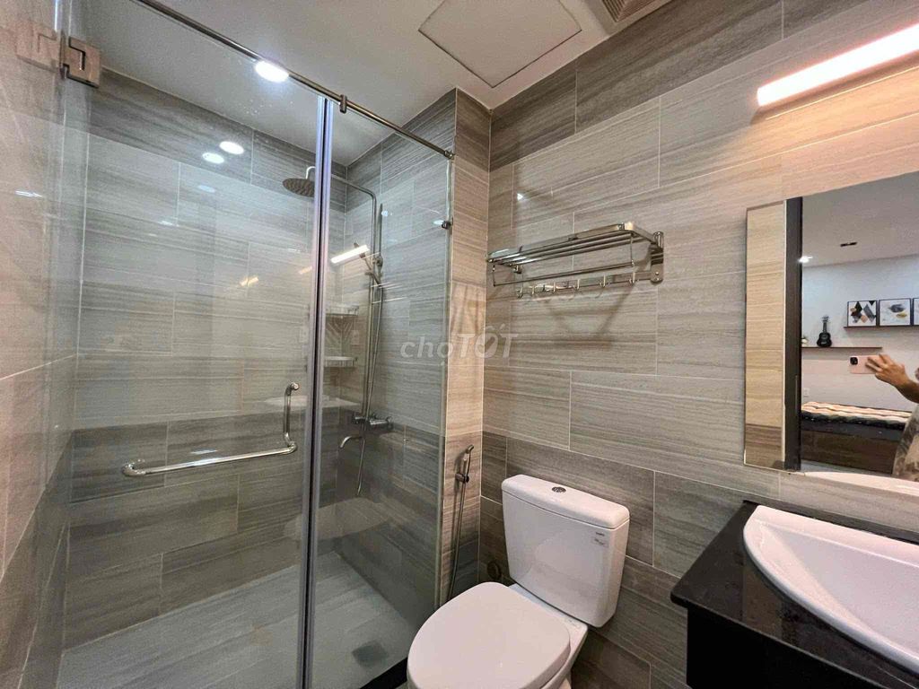 Nguyễn Gia Trí studio full interior with gym