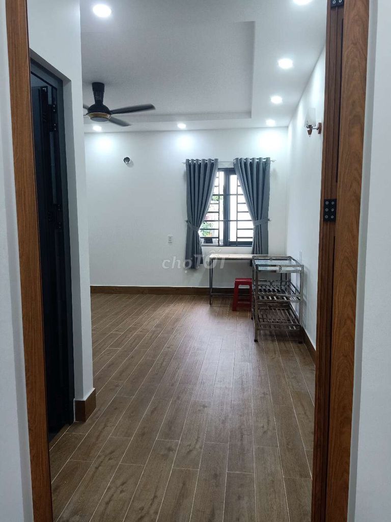 rent a room with a set of 30 square feet of furniture available.