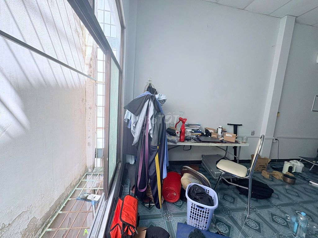 Super big studio right around the bronze circle - 50 M2-full sky windows