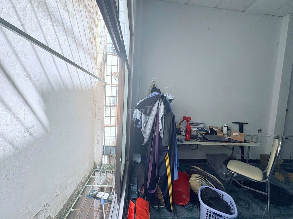 Super big studio right around the bronze circle - 50 M2-full sky windows