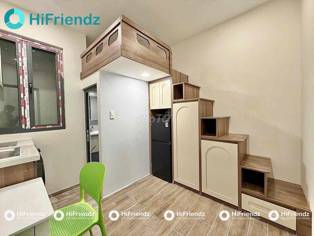 The room with the new full interior is 100% new, private washing machine, elevator.