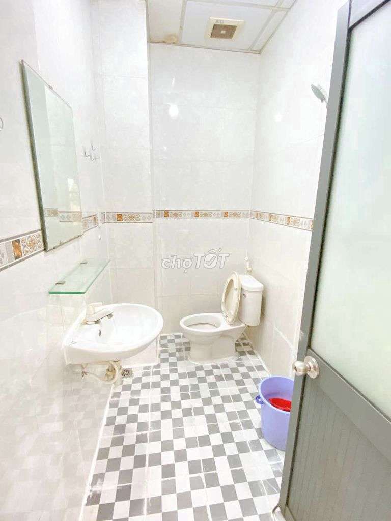 A cheap student room.