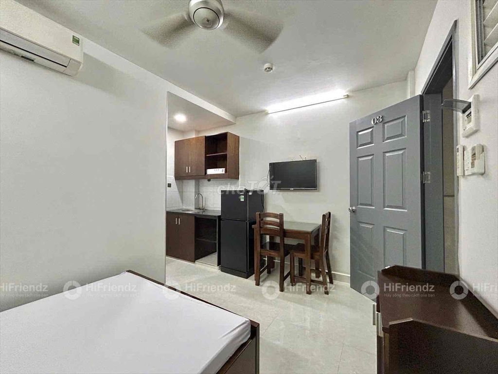New interior suite at the airport.