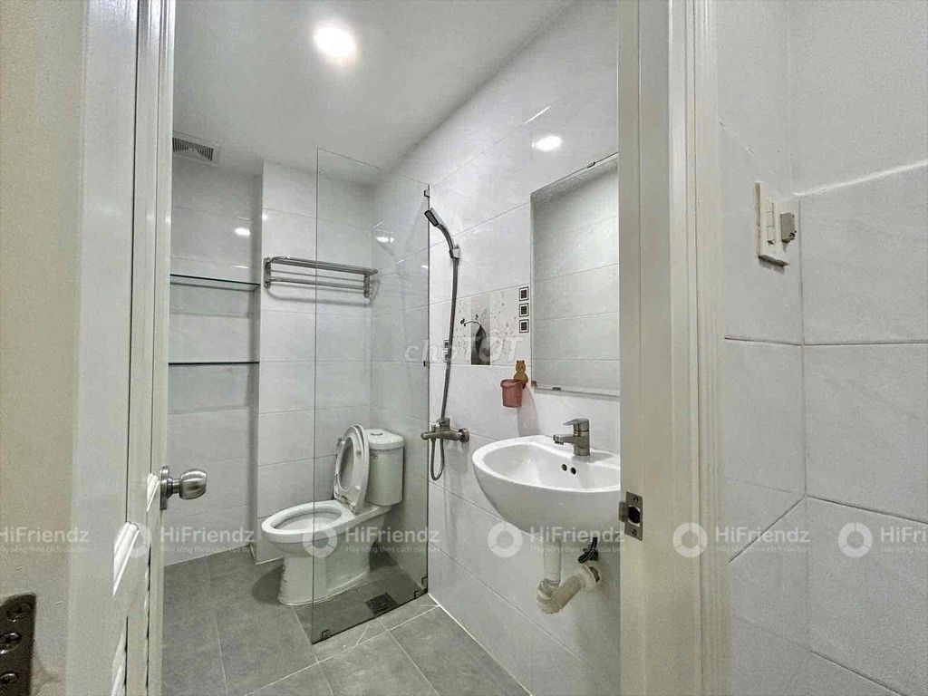 New interior suite at the airport.